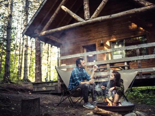 5 vacation homes for a Thanksgiving getaway card image